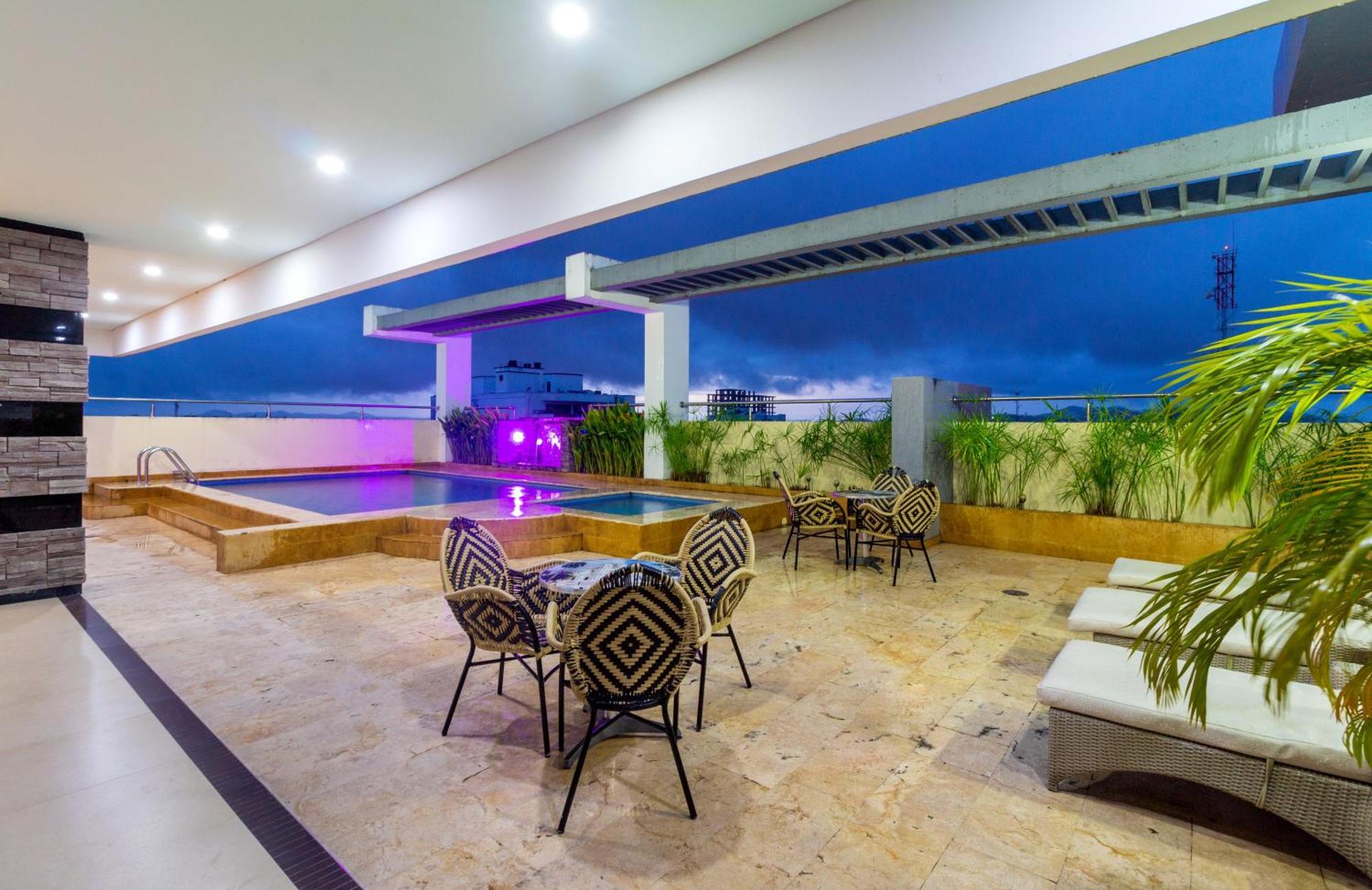 Hotel Baroca Monteria Bagian luar foto