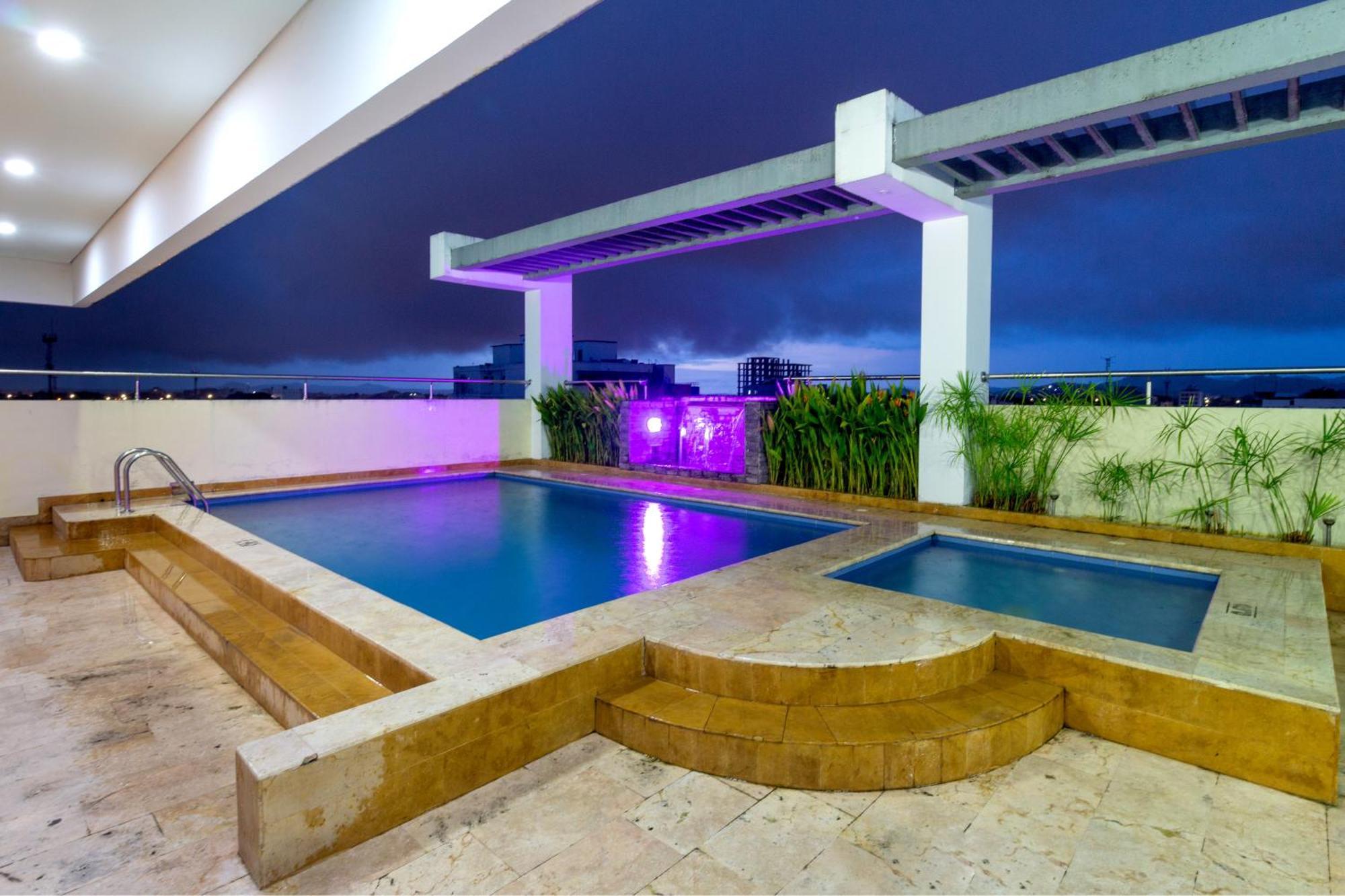 Hotel Baroca Monteria Bagian luar foto