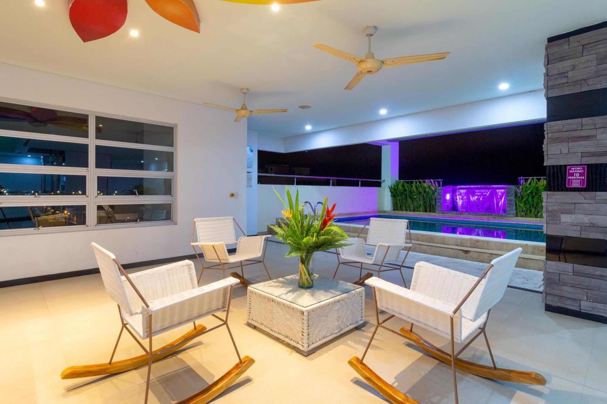 Hotel Baroca Monteria Bagian luar foto