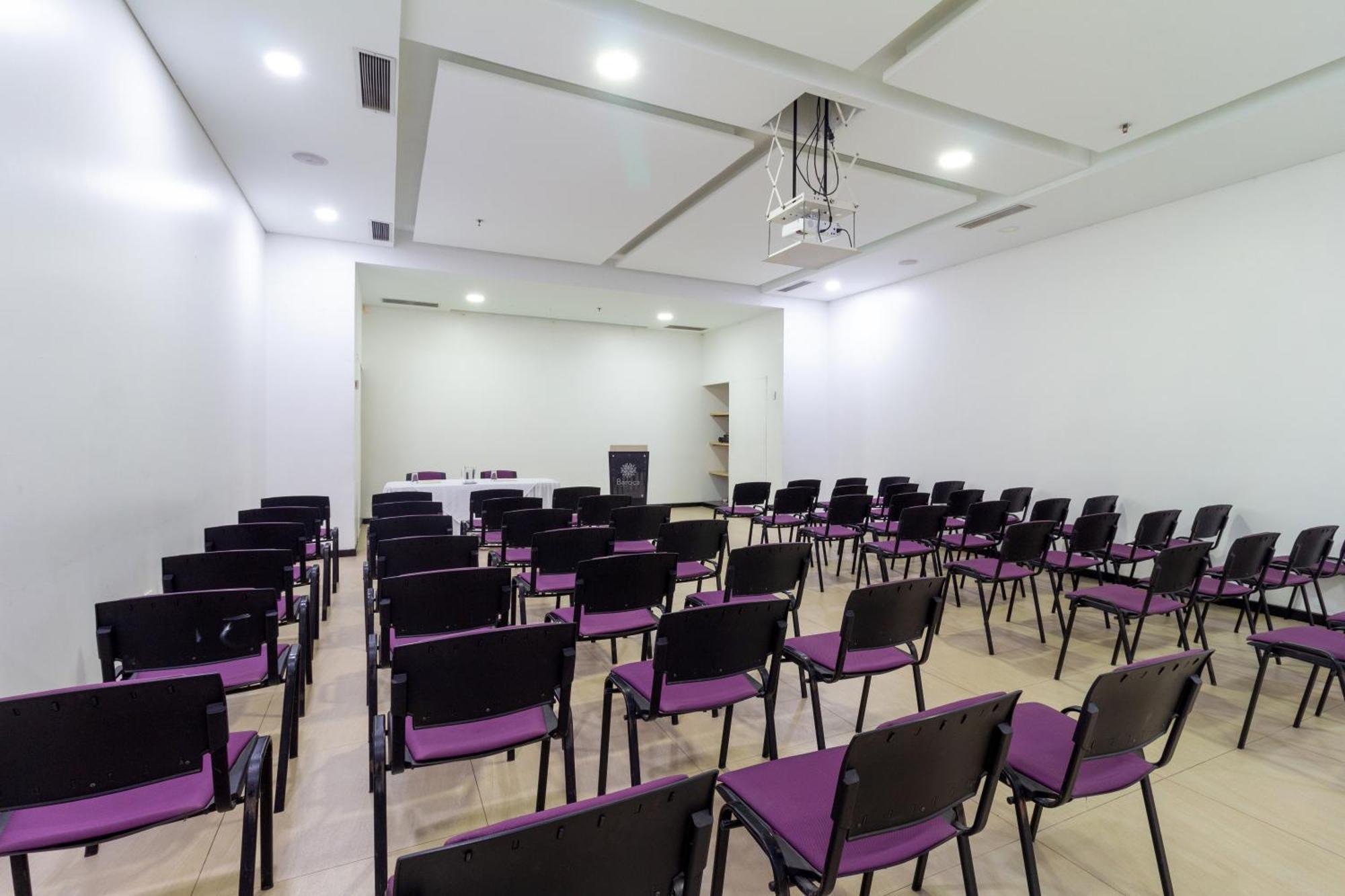 Hotel Baroca Monteria Bagian luar foto