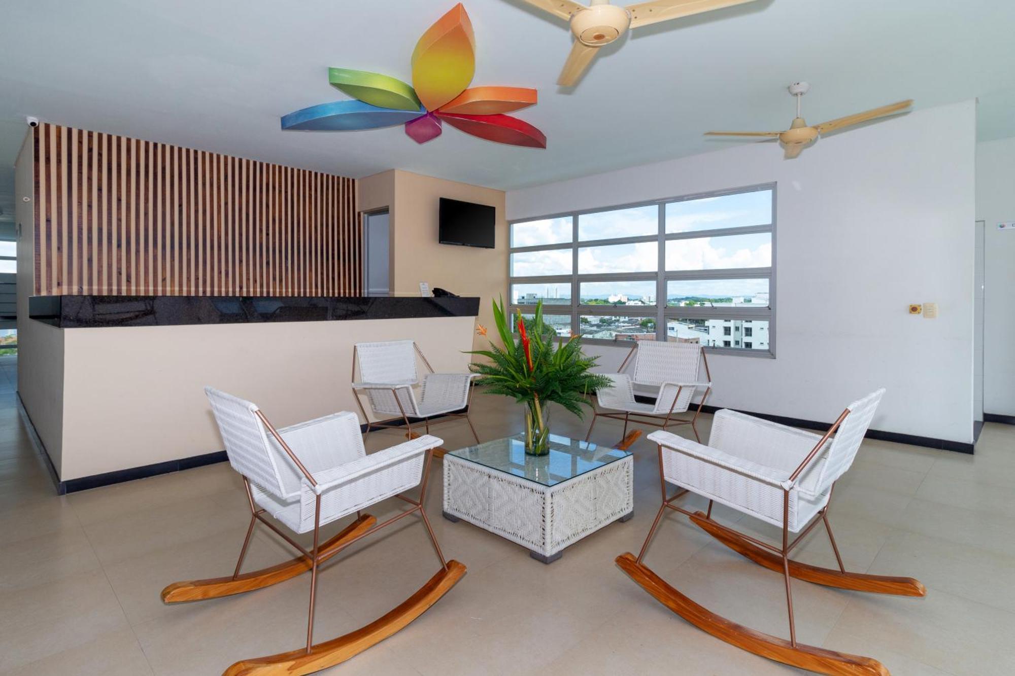 Hotel Baroca Monteria Bagian luar foto