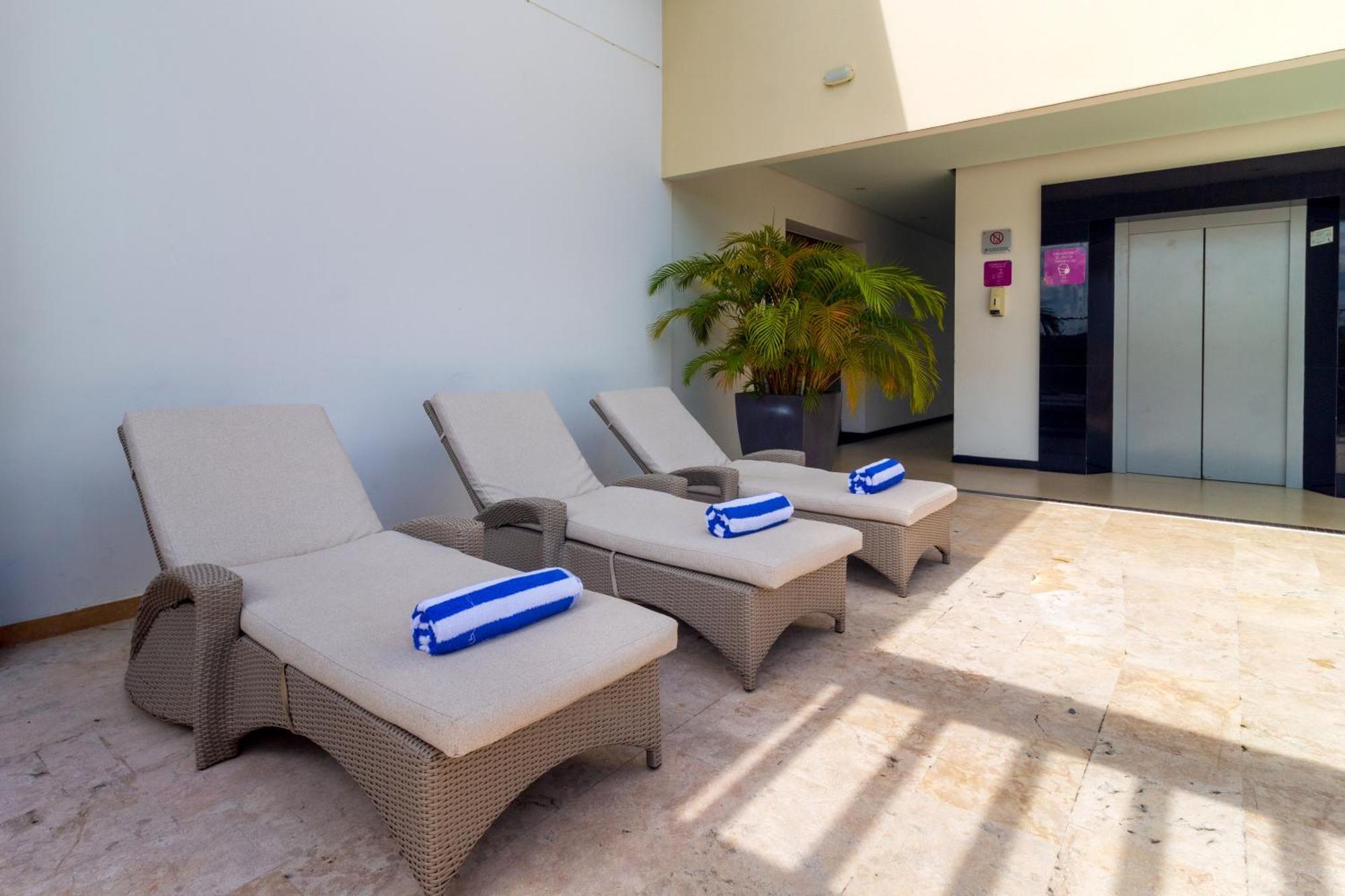 Hotel Baroca Monteria Bagian luar foto