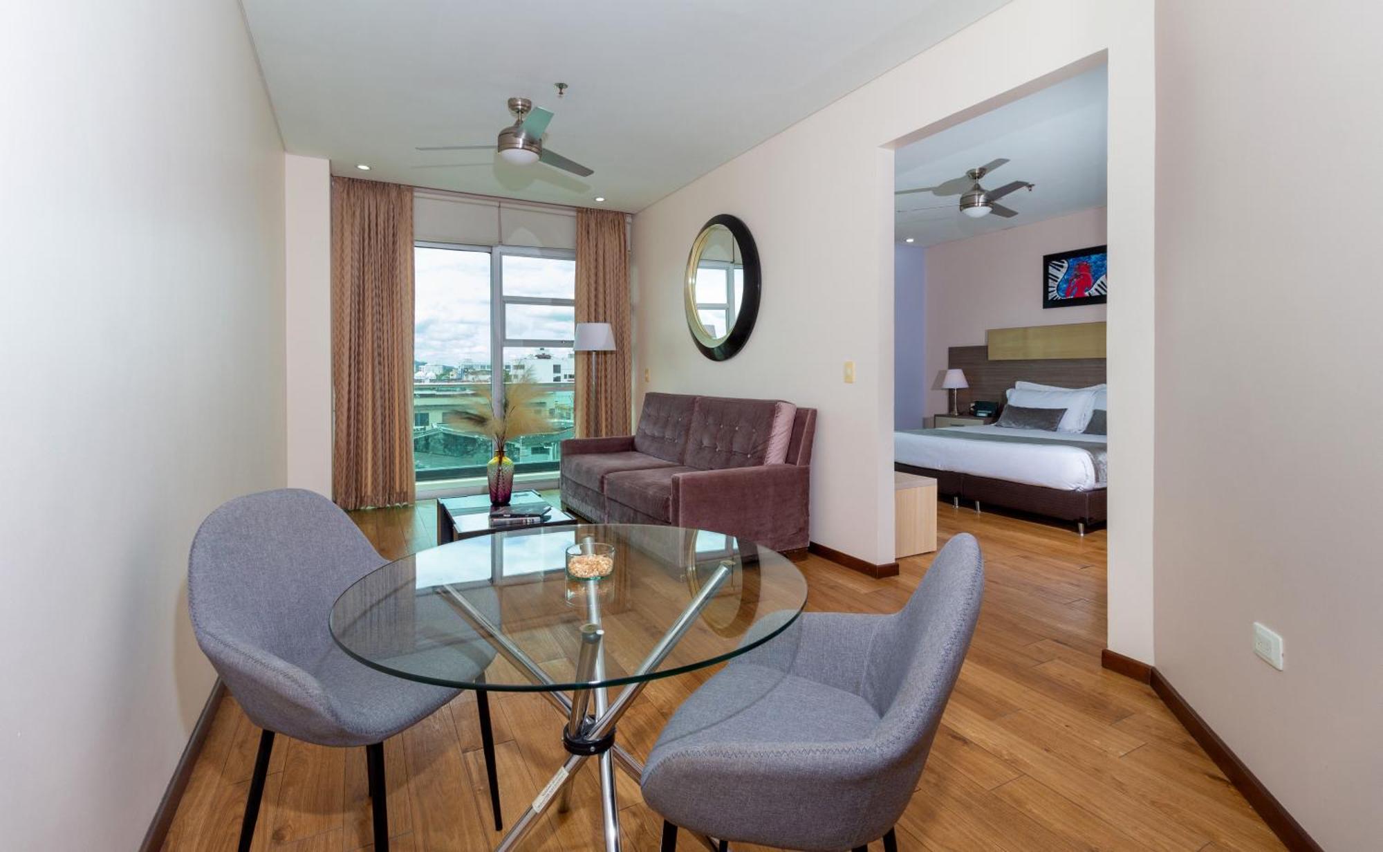 Hotel Baroca Monteria Bagian luar foto